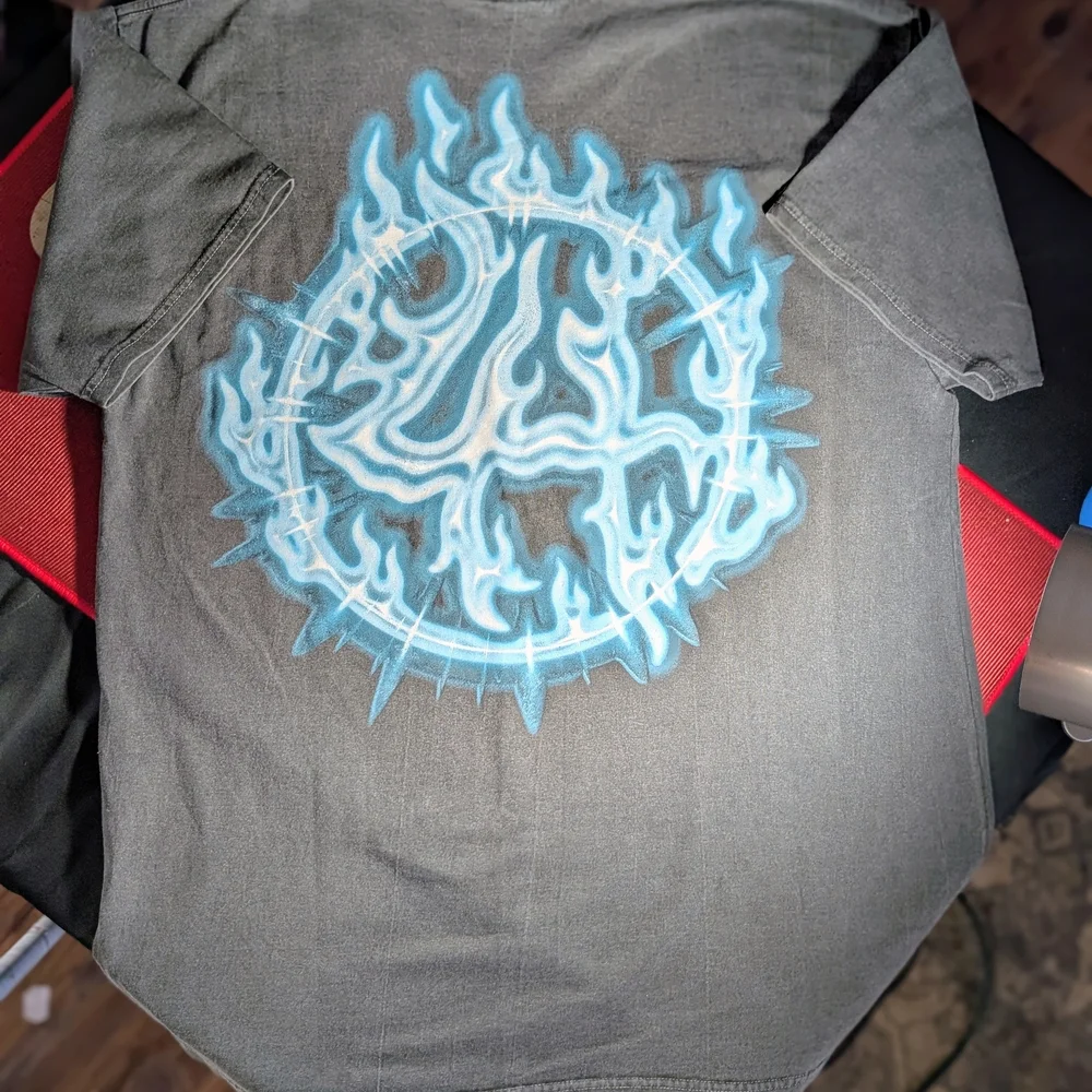Lost Hills Graphic T Shirt Mens Large New With Tags( Authentic)!!! - Picture 2 of 6